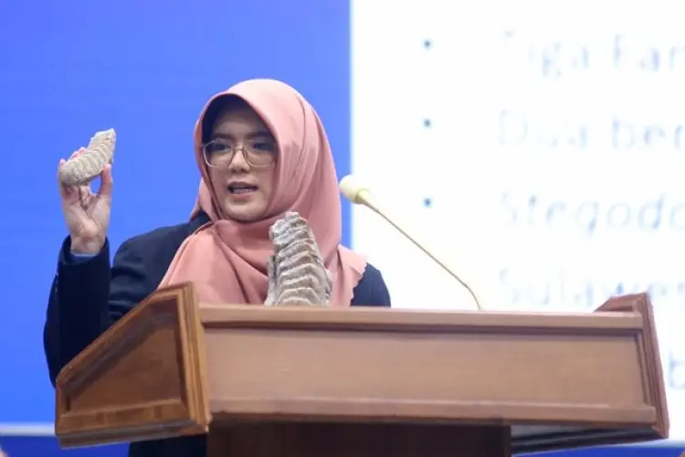 FOTO: Kupas Kehidupan Purba di Luar Dinosaurus pada Orasi Ilmiah Dr Mika Rizki Puspaningrum
