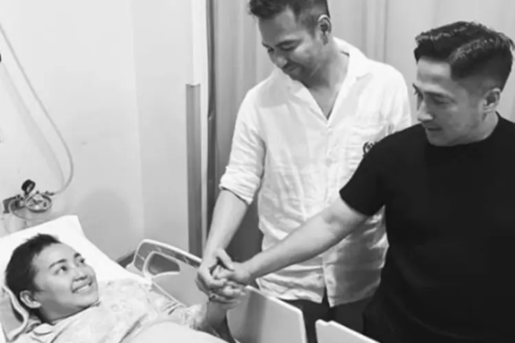 Ungkap Momen Terakhir Mpok Alpa, Raffi Ahmad Posting Foto Kenangan di Rumah Sakit