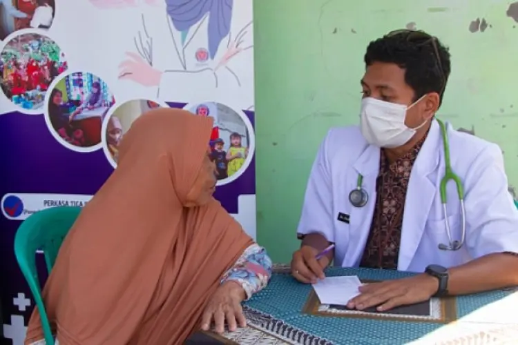 Indocement Gelar Pemeriksaan dan Edukasi Kesehatan di Desa Citeureup