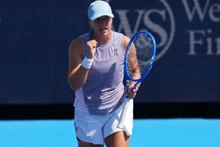 Iga Swiatek Petenis Pertama ke Semifinal Cincinnati, Empat Match Point Sempat Kandas