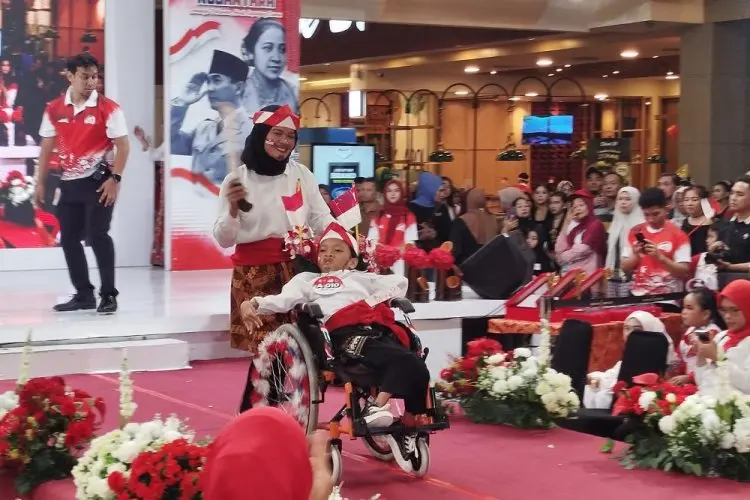 Tampil dengan Busana Nusantara, Para ABK Diapresiasi Penonton 