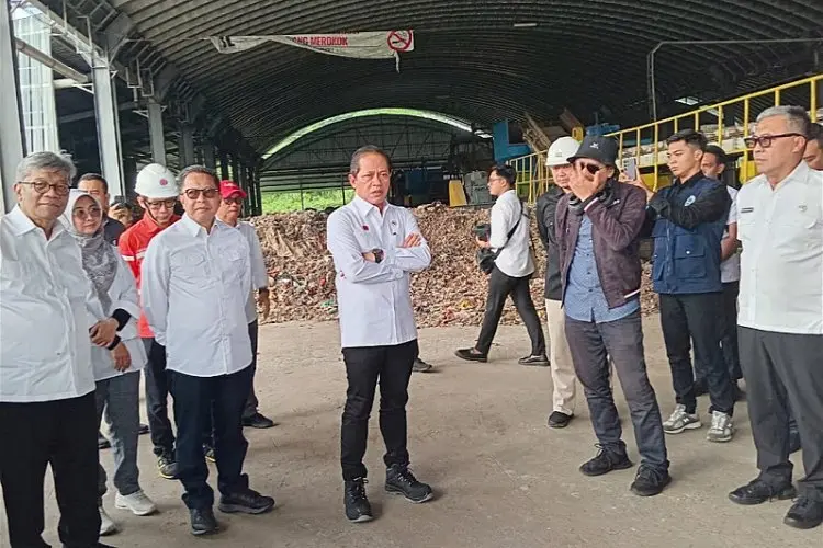 Hati Menteri Hanif Mendidih Di TPPAS Lulut Nambo, Ini Alasannya !
