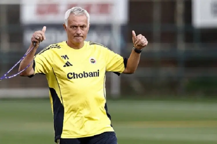 Fenerbache vs Benfica, Jose Mourinho Mengaku Salah, Ada Apa Sih?
