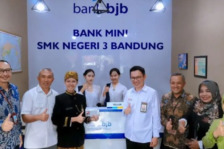 Literasi Keuangan Jadi Gaya Hidup: bank bjb Ajak Pelajar SMKN 3 Bandung Melek Finansial 