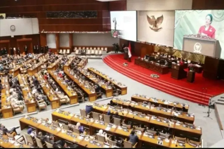 Tunjangan Naik Tajam, Adies Kadir Sebut Sri Mulyani ‘Kasihan’ ke DPR