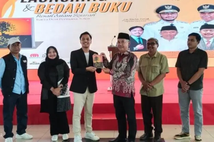 Berangkat dari Kegelisahan, Buku 'Resah dalam Sejarah' Ajak Pembaca Renungi Ironi Kehidupan Berbangsa