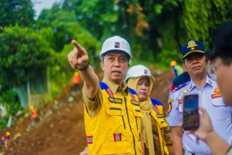 Dedie Tinjau Pengecekan Akhir Akses Jalan Sementara Batutulis 