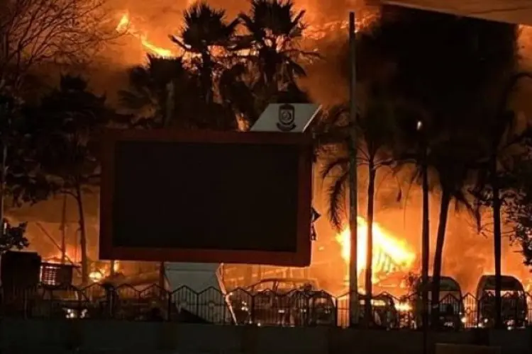 Viral! Gedung DPRD Makassar Terbakar saat Sidang Paripurna Usai Aksi Demo Memanas