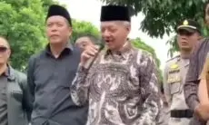 Heboh! Ketua DPRD Wonosobo Disoraki Massa Usai Salah Membaca Teks Pancasila