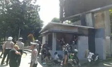 Pos Pol Cikapayang Diperbaiki Bersama Komunitas Vespa Antique Club Bandung