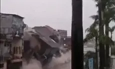 Viral Detik-detik Banjir Bandang di Bali Robohkan Dua Ruko, 4 Orang Masih Hilang