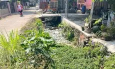 Sedimentasi Sangat Tebal, Pemprov Jabar Diminta Normalisasi Saluran Air Srombyong Cirebon