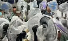 Viral Maulid Nabi di Madura, Jamaah Pulang Bawa Souvenir Kipas Angin dan Peralatan Masak