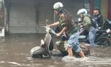Banjir Kembali Terjang Wilayah Lembang, Jalur Utama Lumpuh dan Ruko Terendam