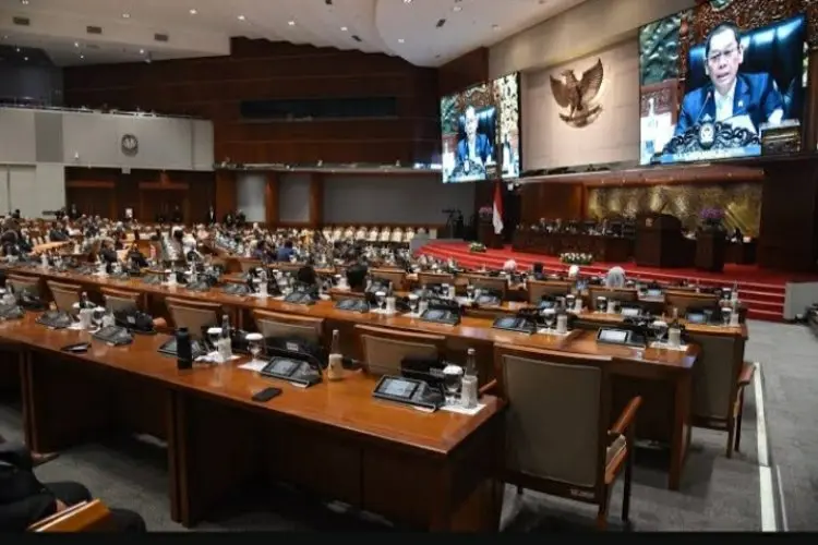 Daftar Partai Politik dan Anggota DPR RI yang Dicopot dari Jabatannya