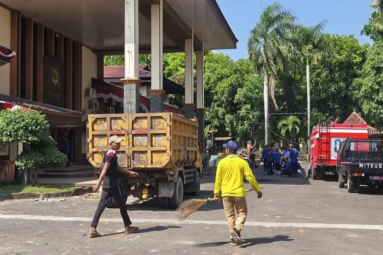 Penjarahan di Gedung DPRD Kabupaten Cirebon, Jumlah Kerugian Masih Diinventarisir