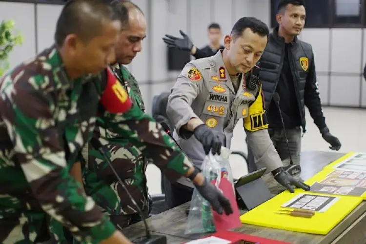 Brigjen Djuhandhani Rahardjo Turun Langsung Memeriksa Pelaku Penyerangan Mako Brimob Cikeas Udik