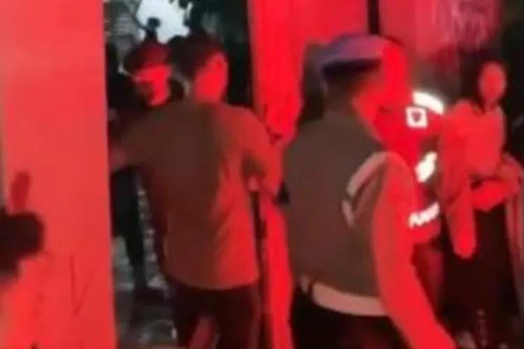 Geger! Satu Keluarga Ditemukan Terkubur di Belakang Rumah, Warga Awalnya Cium Bau Busuk
