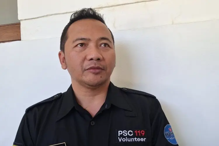 Dinkes Kota Bandung Bantah Isu Ambulans Bawa Korban Demo ke Polres