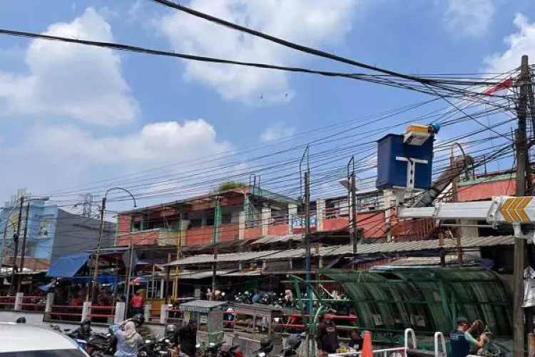 Wujudkan Kota Rapi, Indah dan Aman, Pemkab Bogor Tata Kabel Udara 
