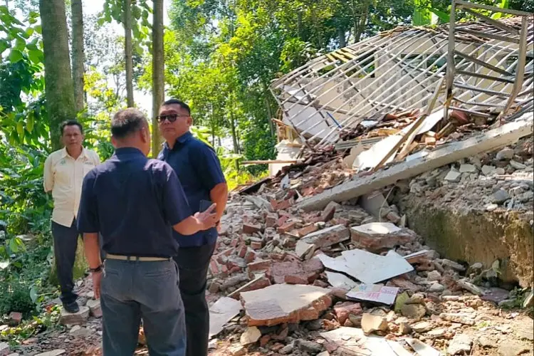 Nggak Pake Lama, Disdik Kabupaten Bogor Langsung Siapkan Perbaikan SDN Nangela