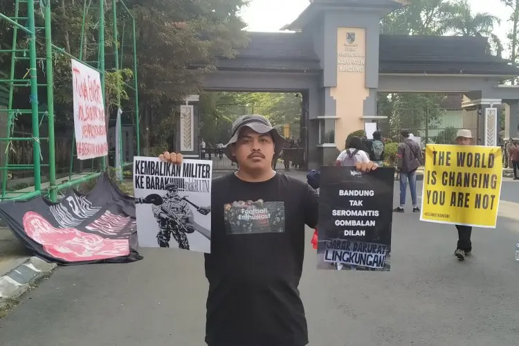 Protes Tindakan Represif Aparat, Puluhan Pemuda Kab Bandung Gelar Aksi Unjuk Rasa