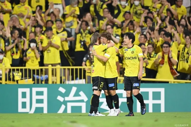 Di Kandang Sendiri, Yokohama F Marinos Terbenam, Ini Dua Pemain Kunci Kashiwa Reysol