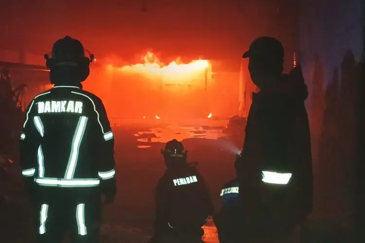 Remaja 18 Tahun Tewas dalam Kebakaran di Jelambar, Diduga Dipicu Korsleting Listrik