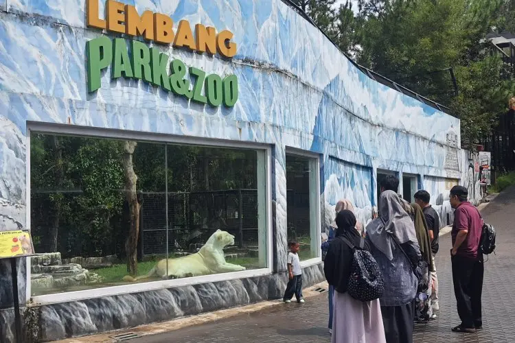 Lembang Park and Zoo Kembali Dibuka, Wisatawan: Kami Percaya Petugas dan Staf Bertanggung Jawab 