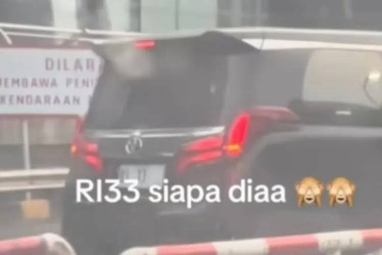 Viral! Mobil Berplat RI 33 Diduga Kendaraan Dinas Bahlil Lahadalia Terekam Terobos Pembatas Jalan