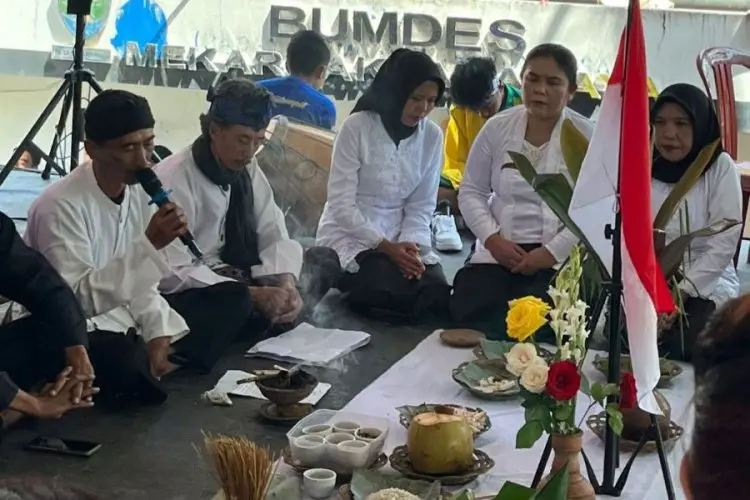 Desa Mekarwangi Meruwat Jagat: Ketika Tradisi Memohon Restu Semesta di Tengah Modernitas