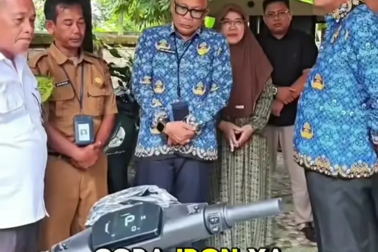 Wali Kota Prabumulih Minta Maaf ke Kepsek SMPN 1 dan Satpam Sekolah, Beri Hadiah Motor Listrik