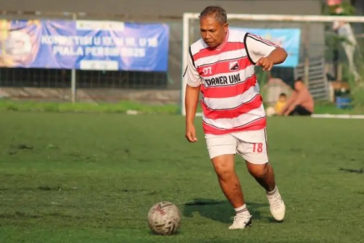 Legenda Persib Nyanyang Herdiana Meninggal Dunia