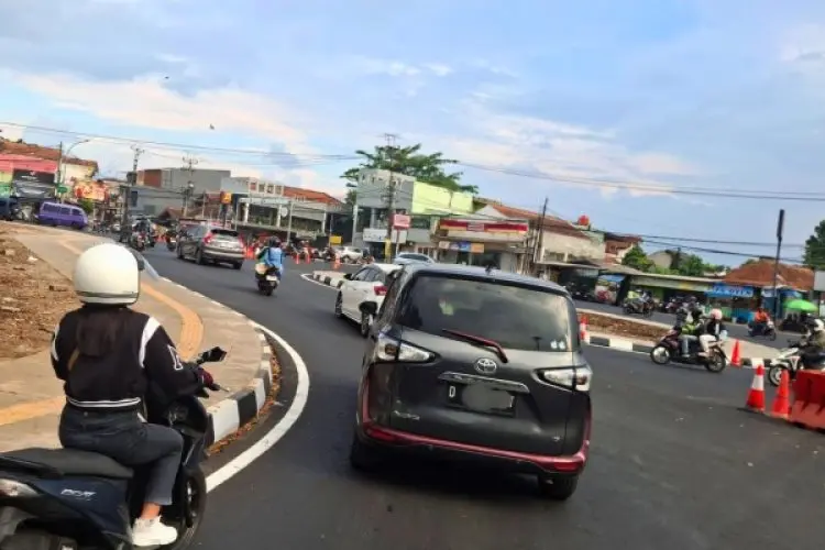 Warga Rasakan Dampak Positif Kehadiran Bundaran Jati Kota Cimahi, Tapi Sarankan Hal ini