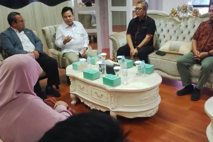 Forkom Perguruan Tinggi Bogor Minta ke Ketua DPRD Kota Bogor Alokasikan Beasiswa