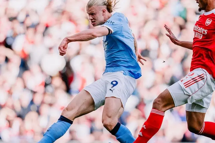 Kakak Bintang Persib Cemerlang, Babak Pertama Arsenal vs Man City 0-1