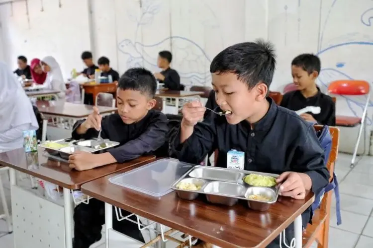 Viral Klaim Mitra MBG Untung Rp1,8 Miliar, BGN: Itu Keliru