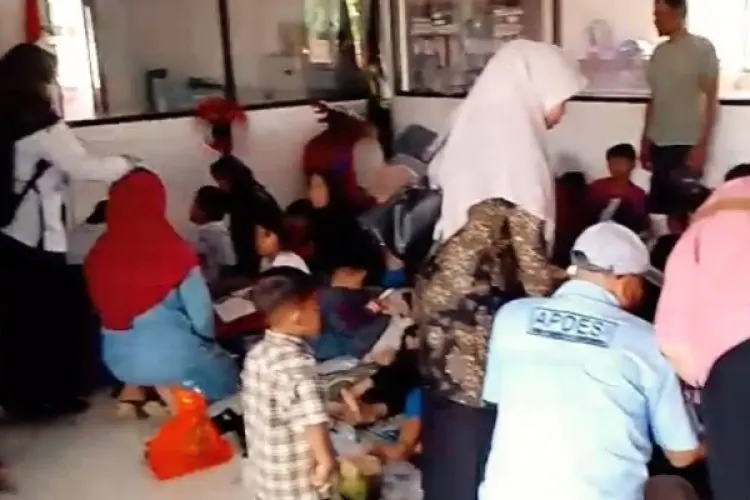 Beda Dapur SPPG, Keracunan Massal MBG Tetap Terjadi di Cihampelas, 220 Korban di Puskesmas Cipongkor 'Luber'