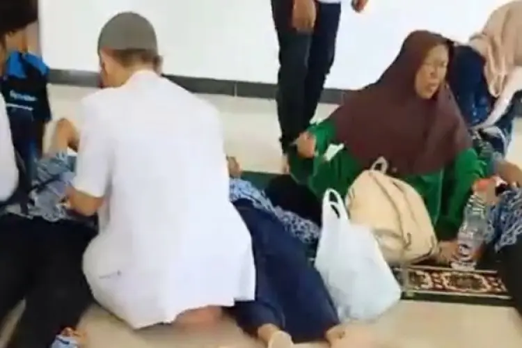 Beda Dapur, Menu MBG Penyebab Keracunan Massal Hari Ini dari SPPG Pasirsaji