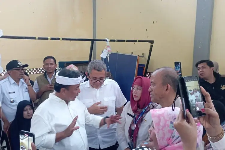 Monitoring Korban Keracunan Massal, Sekda Jabar: 3.800 Anak di Cipongkor dan 1.600 di Cihampelas Terima MBG Hari ini
