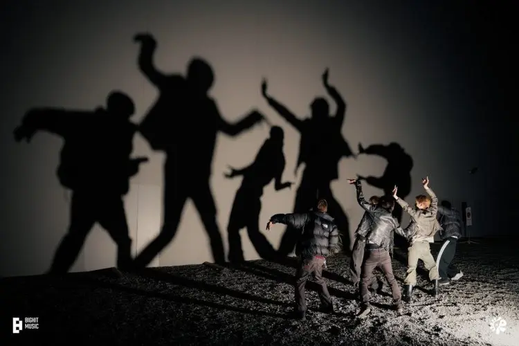 Boy Grup Baru Big Hit Music CORTIS Dituduh Menjiplak Lagu 'FE!N' Travis Scott, Netizen: Saya Setuju
