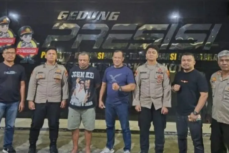 Video Kurir Diancam Golok Sempat Viral, Pelaku di Bekasi Serahkan Diri ke Polisi