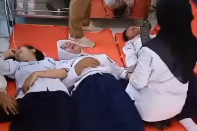 Trauma Keracunan MBG Hantui Siswa Cipongkor, Puluhan Kembali Dilarikan ke Puskesmas