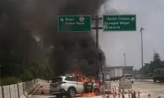 Mobil Rush Hangus Terbakar di Tol Jagorawi, Begini Nasib Sang Sopir