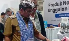 Dorong UMKM Naik Kelas, Bupati Imron Apresiasi Program PKU PNM di Kabupaten Cirebon