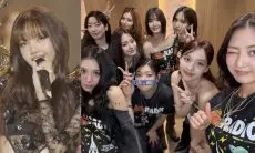 Sama-sama Tampil di Panggung Victoria's Secret, Mengapa Lisa BLACKPINK Dikritik tapi TWICE Dipuji??