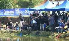 Fun Fishing Bersama Legenda Persib Bandung Hadirkan Kenangan dan Keakraban