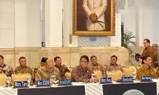 Viral Momen Purbaya Duduk Sendiri di Sidang Kabinet, Bahas Hubungannya dengan Luhut yang Disebut Renggang