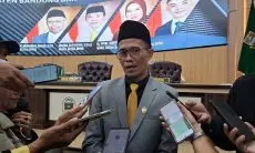 Asep Miftah Sofwan Resmi Dilantik Jadi Anggota DPRD KBB, Janji Lanjutkan Aspirasi Almarhum Lili Suhaeli