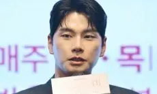 Usai Terlibat Kontroversi Pesan Pelecehan Seksual, Lee Yi Kyung Nyatakan akan Hiatus